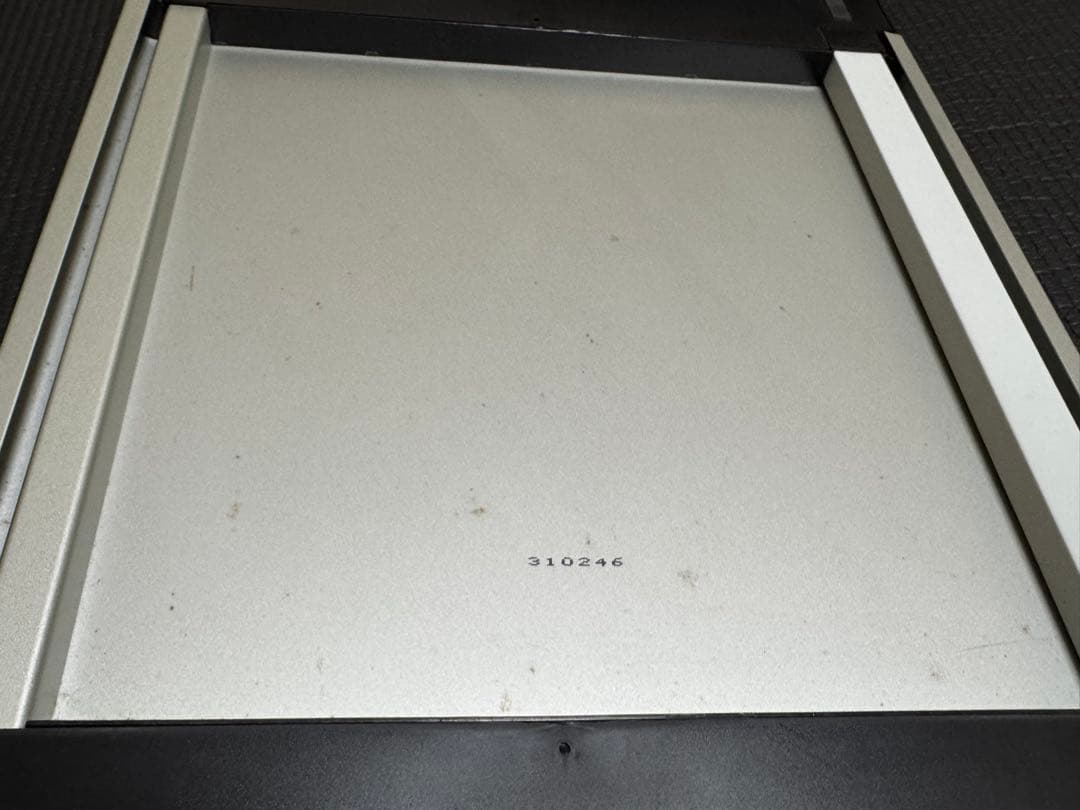 動作OK カール事務器 CARL DC-210N A4対応 40枚裁断