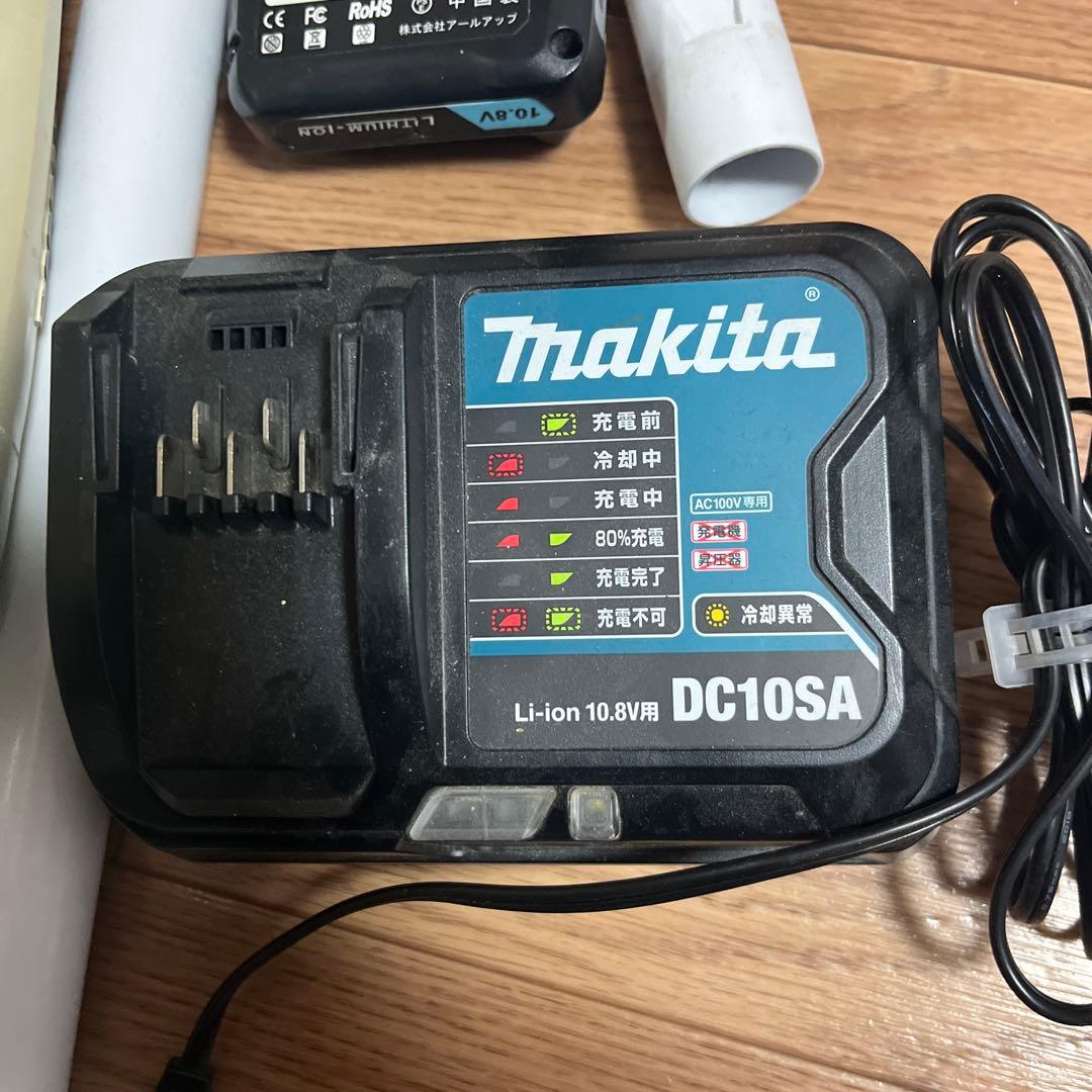 マキタ　CL108FD コードレス掃除機　中古品