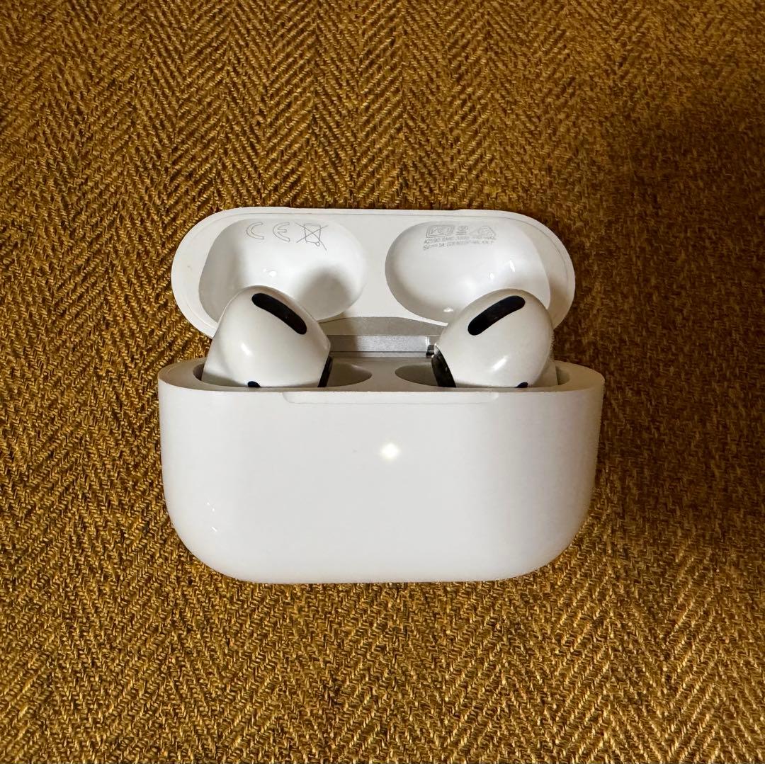 AirPods Pro 第1世代 ジャンク 右耳不良 ケース正常 付属品完備