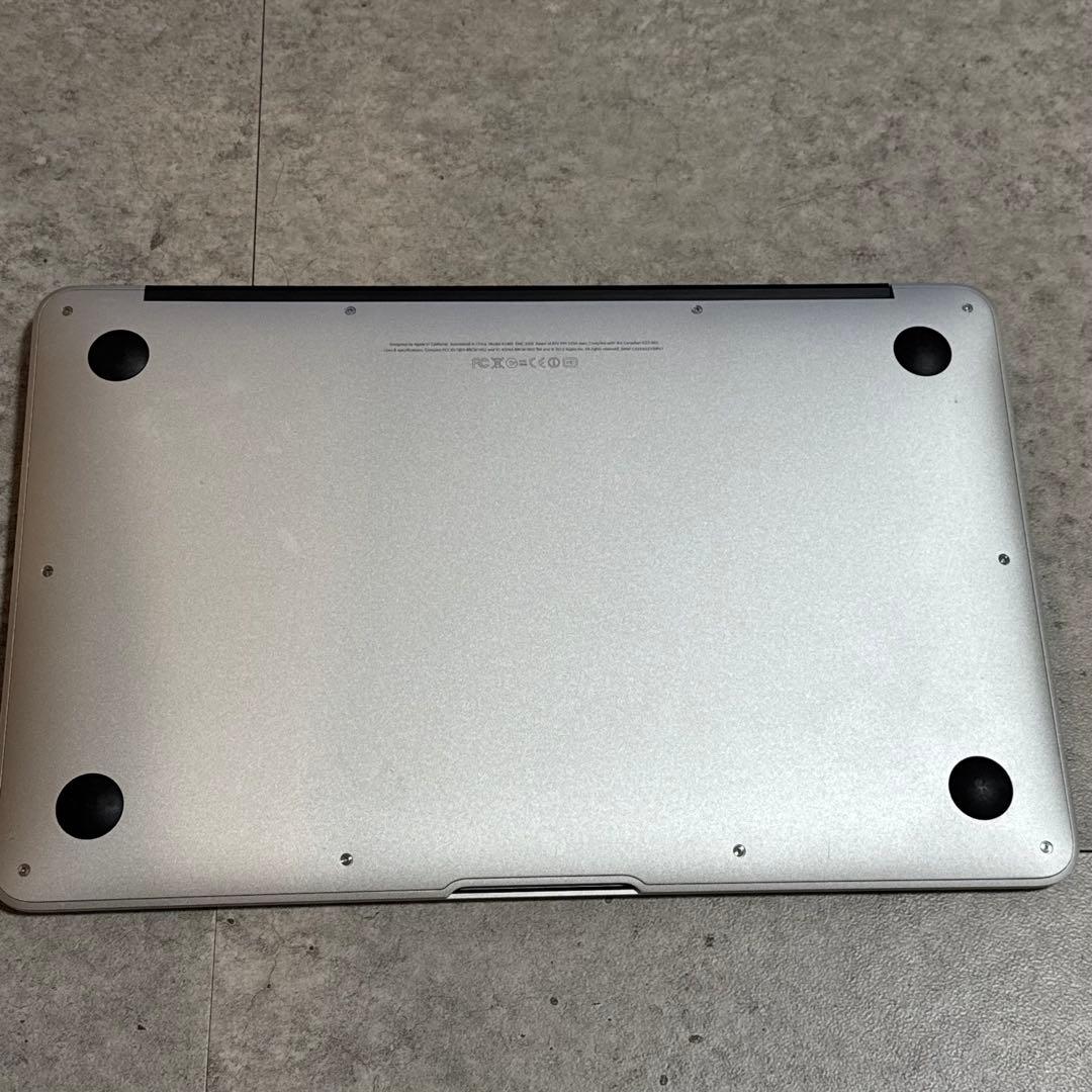 12/31まで★11インチ　MacBook Air A1465