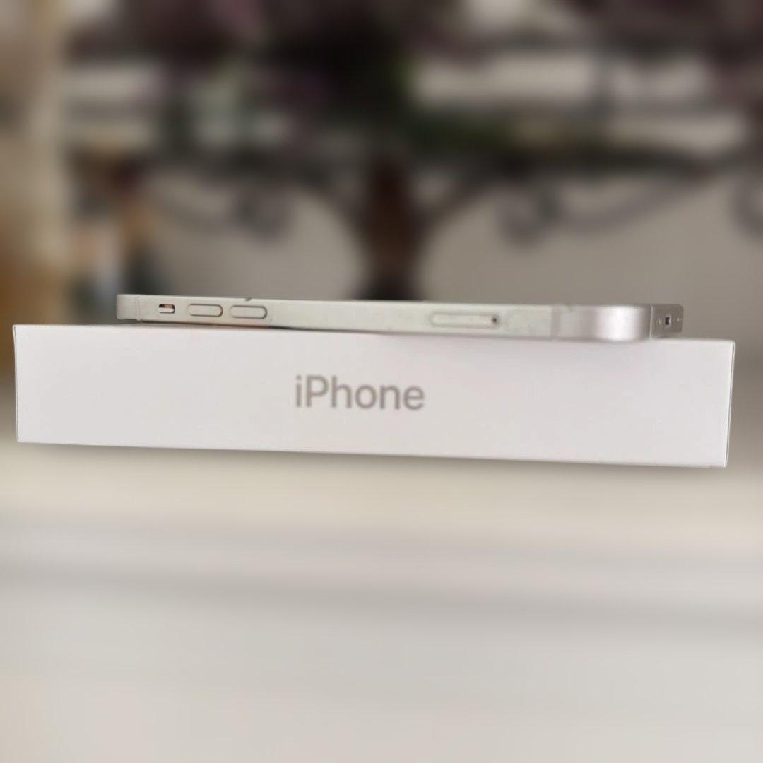 iPhone12 SIMフリー　128GB White ホワイト
