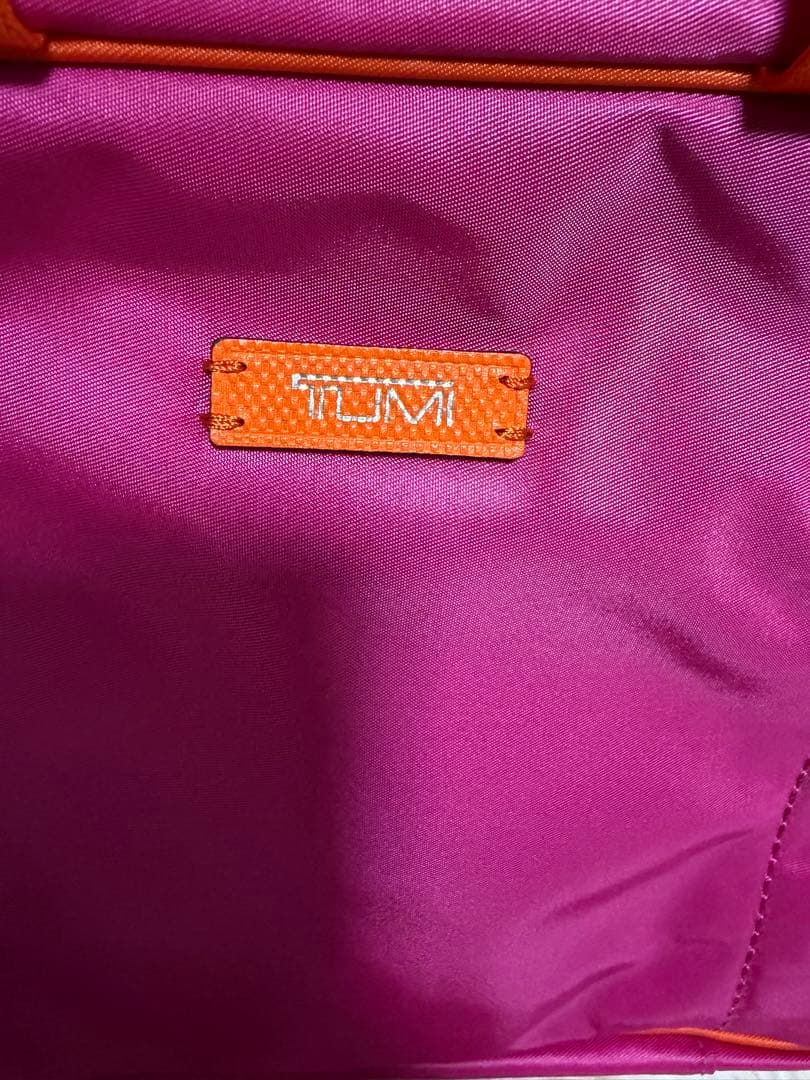 TUMI トゥミ　トラベルコスメポーチ　大容量ポーチ　吊り下げポーチ