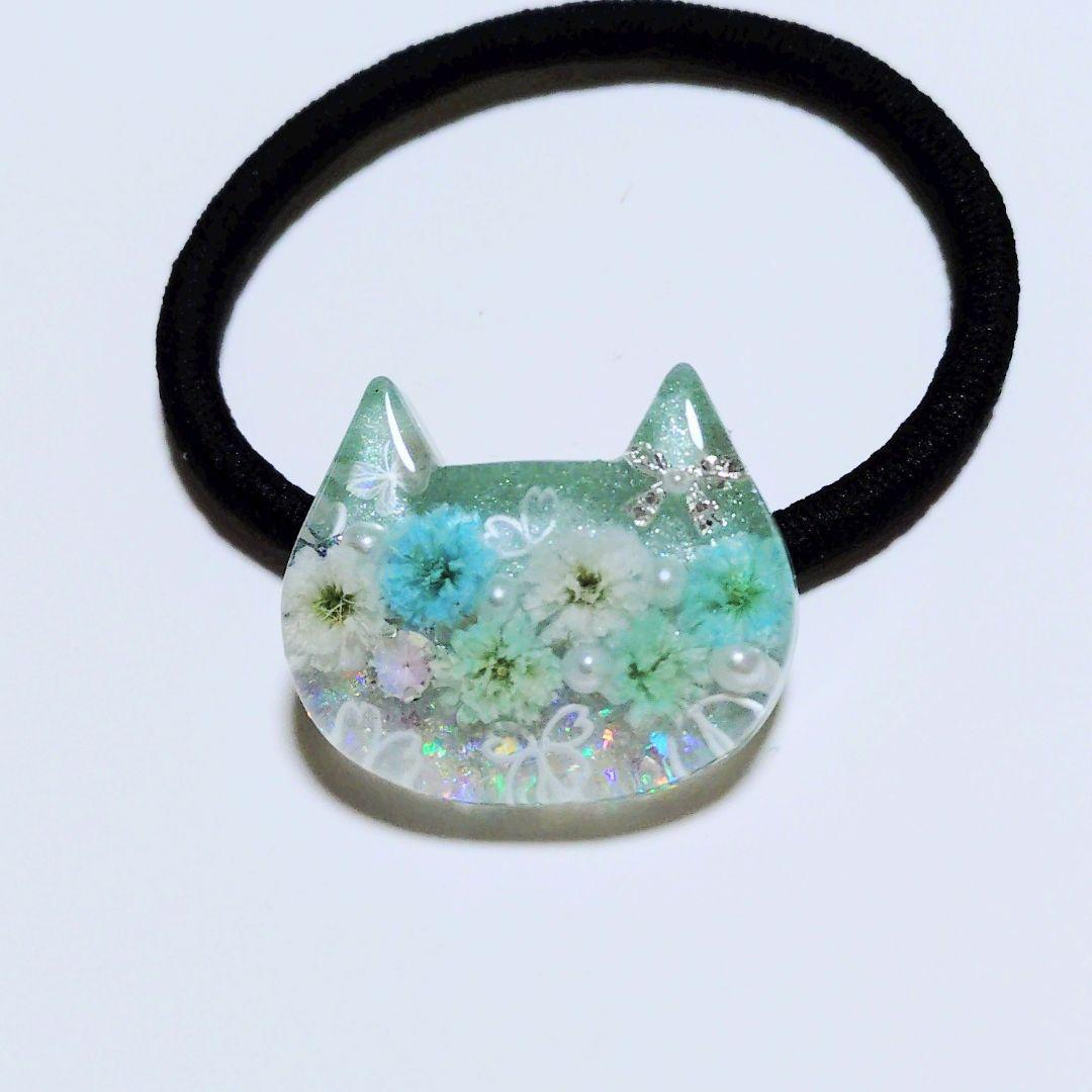 No.428　レジン ヘアゴム キーホルダー ピンバッジ 猫ねこ桜透け感あり