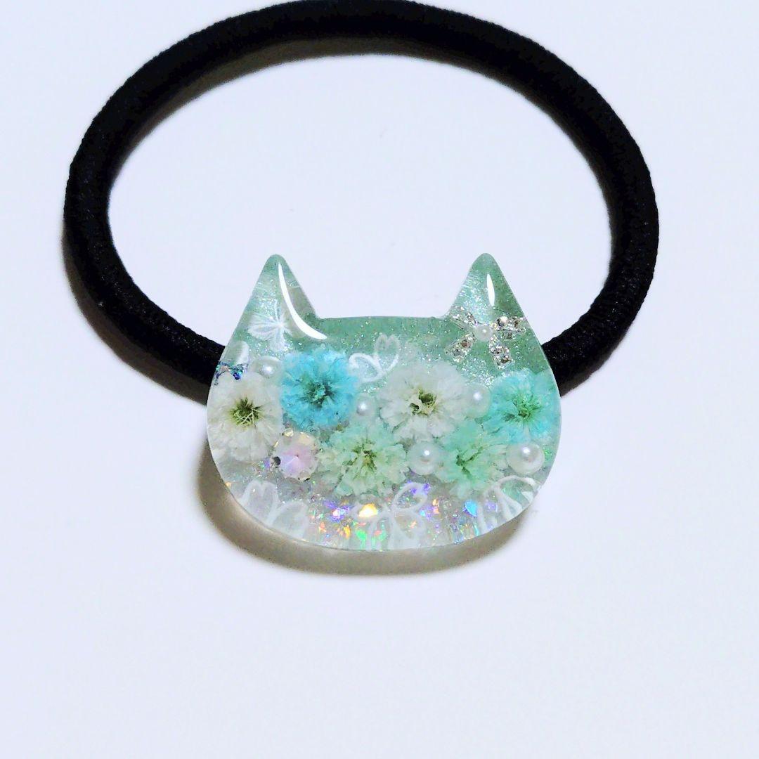 No.428　レジン ヘアゴム キーホルダー ピンバッジ 猫ねこ桜透け感あり