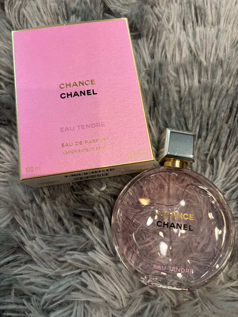 CHANEL チャンスオータンドゥルオードゥパルファム100ml値下げしました♡