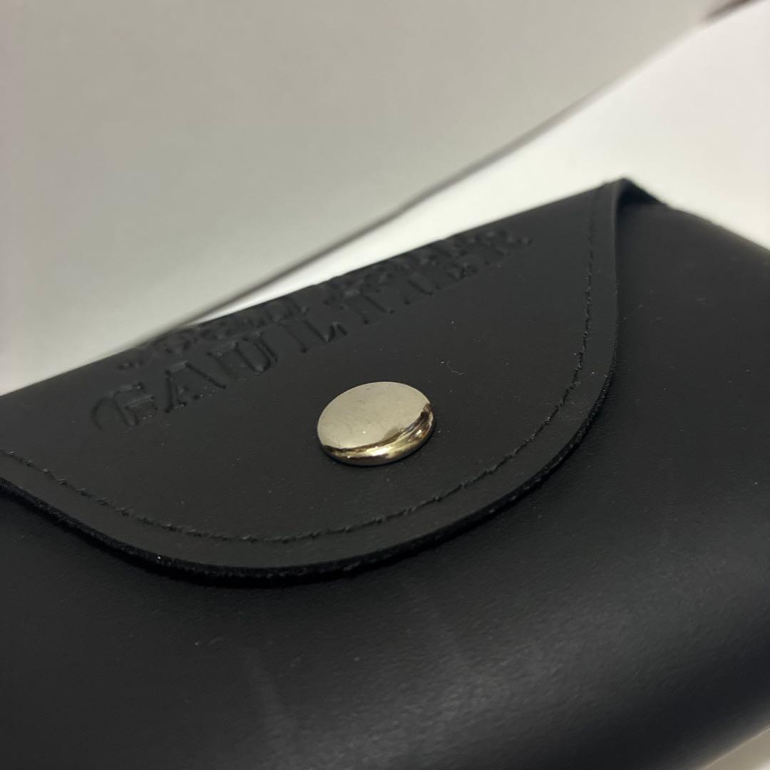 新品未使用　ゴルチェ　メガネケースのみ　ボタンピカピカ