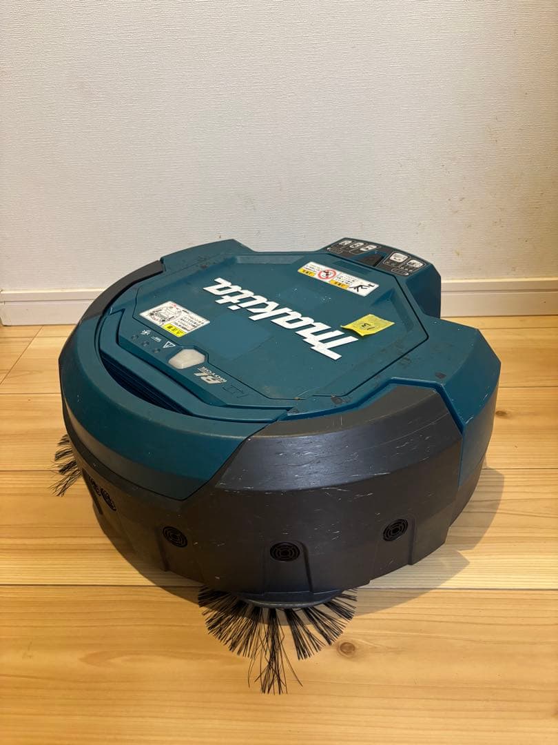 Makita ロボット掃除機 RL-200D本体　リモコン付き