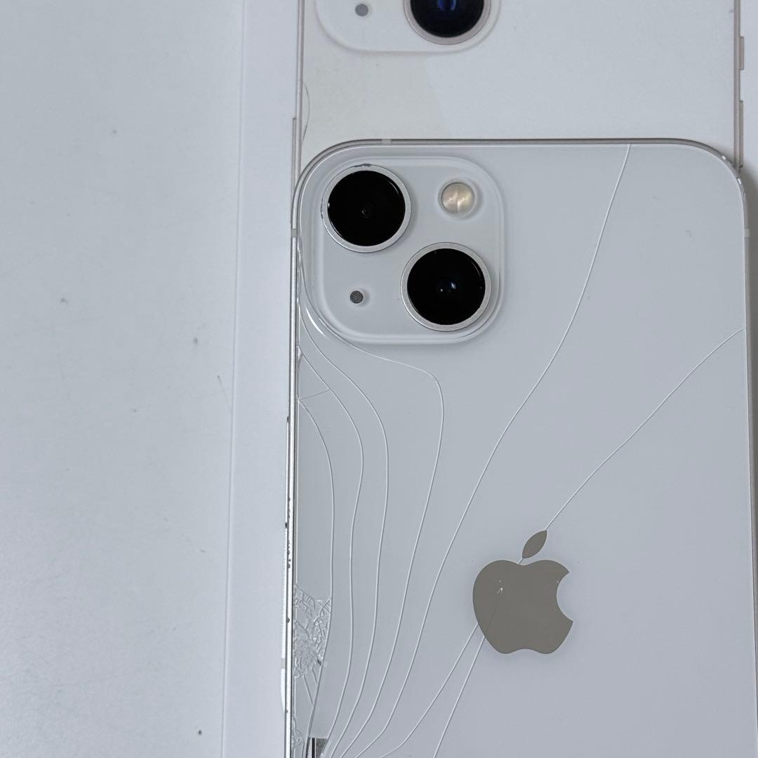 Apple iPhone 13 128GB SIMフリー 背面ひび割れ