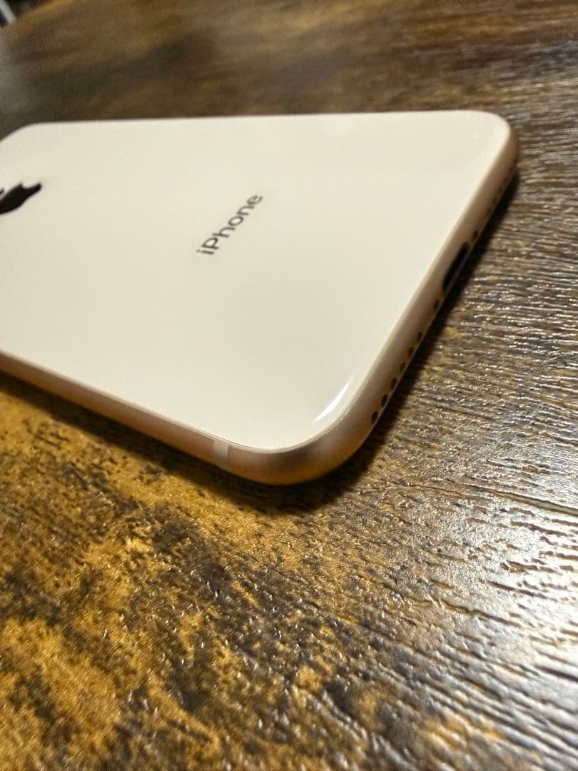 【zu_san様】iPhone8 64GB ゴールド