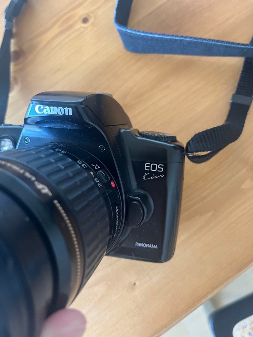 Canon EOS Kiss フィルム一眼レフカメラ（動作確認済）