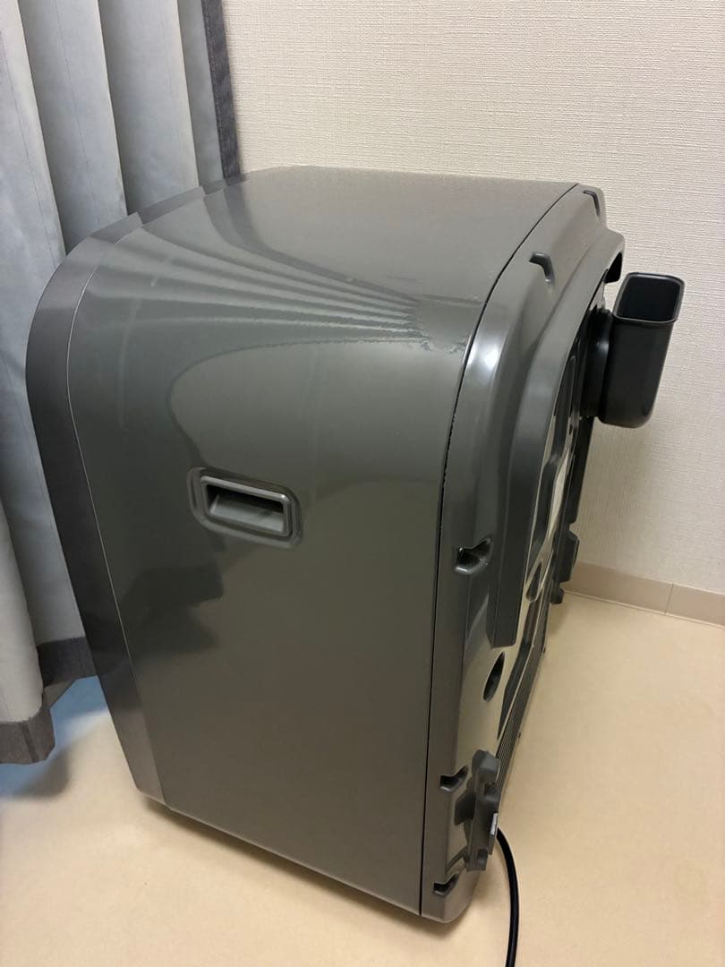コンパクトドラム式衣類乾燥機 （容量3kg）ILD-321UPB-JP