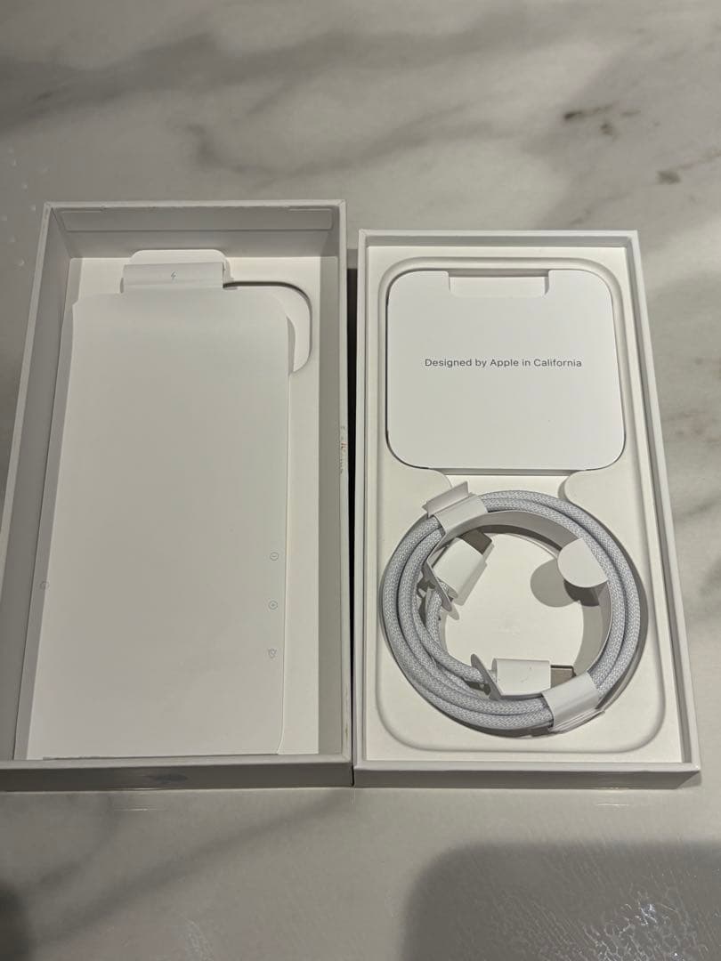 iPhone 15 128GB ブルー(SIMフリー) 残量90%