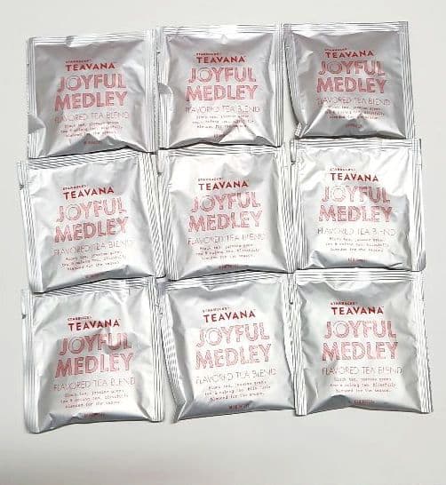 匿名配送 スタバ クリスマスブレンド ジョイフルメドレー ポーチ付 新品未開封