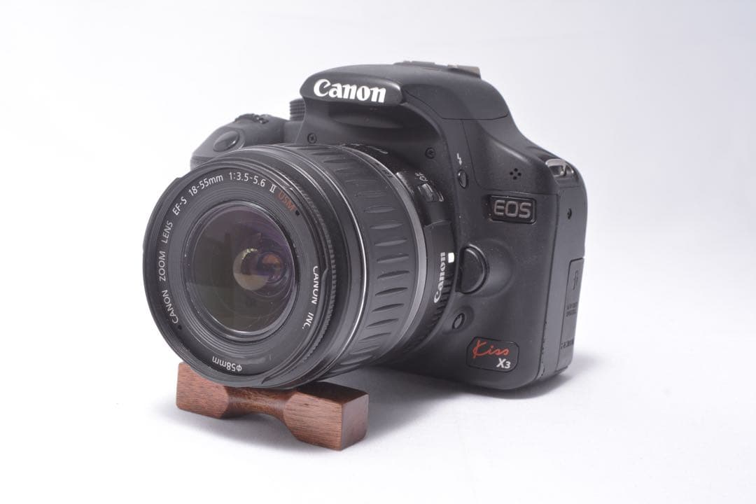 美品✨手振れ補正で安心❣️Canon Kiss X3 カメラ入門におすすめ✨
