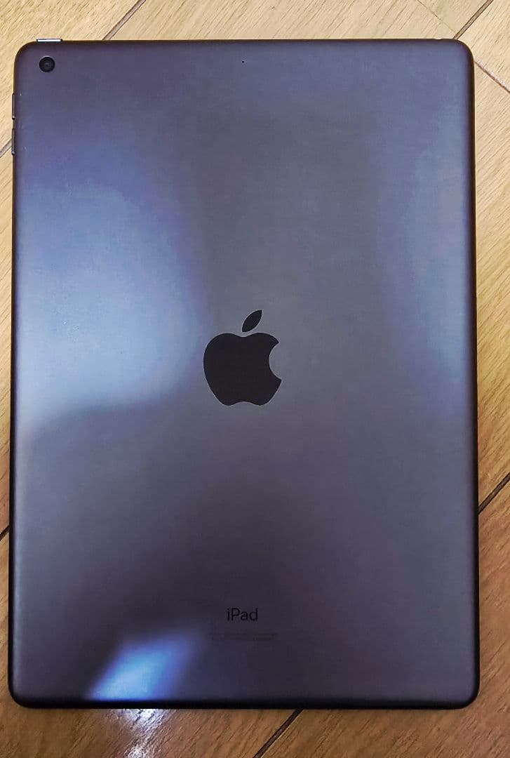 iPad 第9世代　スペースグレー WiFiモデル　64GB