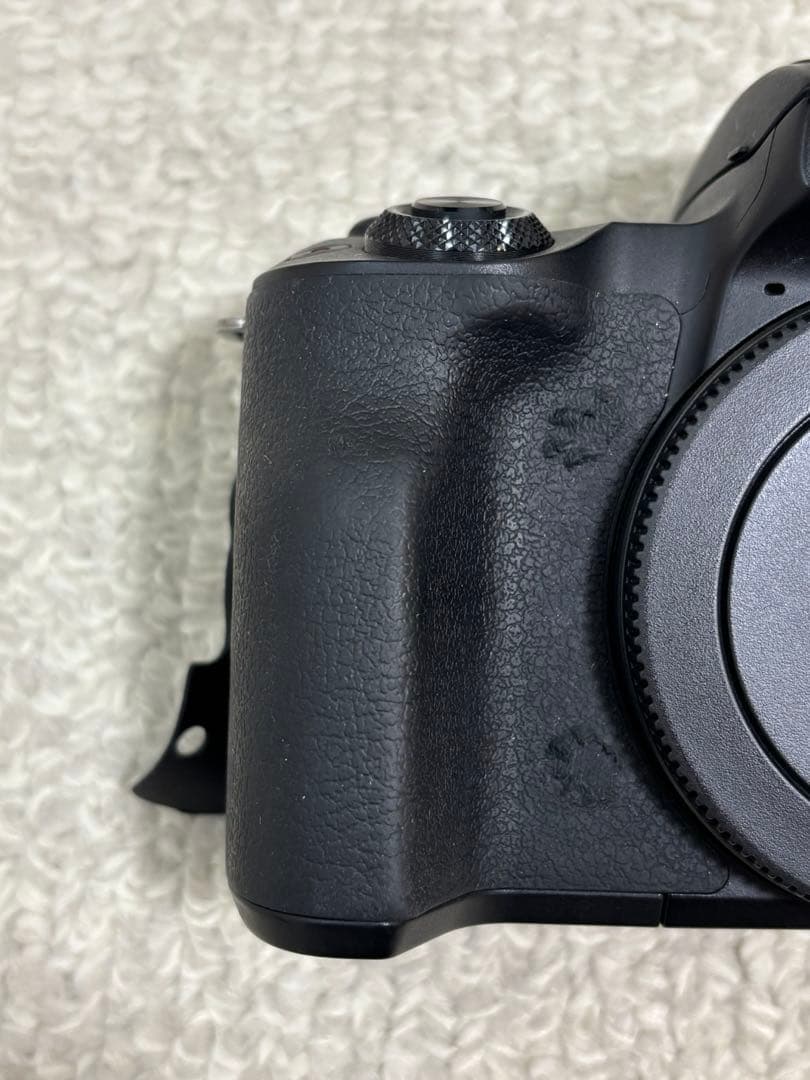 Canon EOS Kiss M 本体 バッテリー 充電器付 動作良好