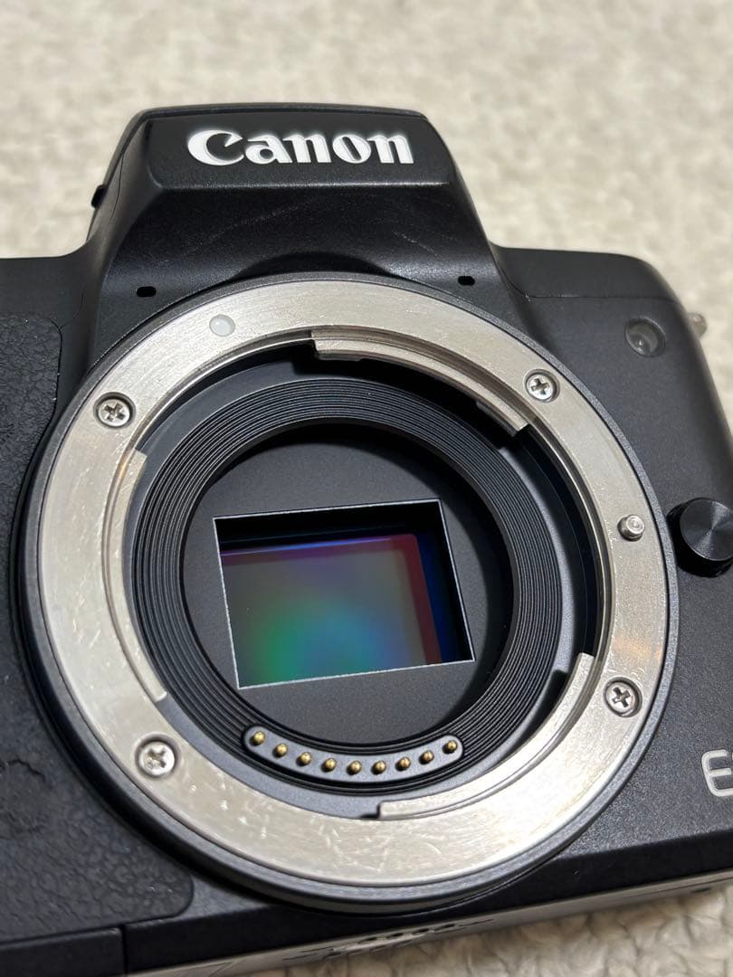 Canon EOS Kiss M 本体 バッテリー 充電器付 動作良好
