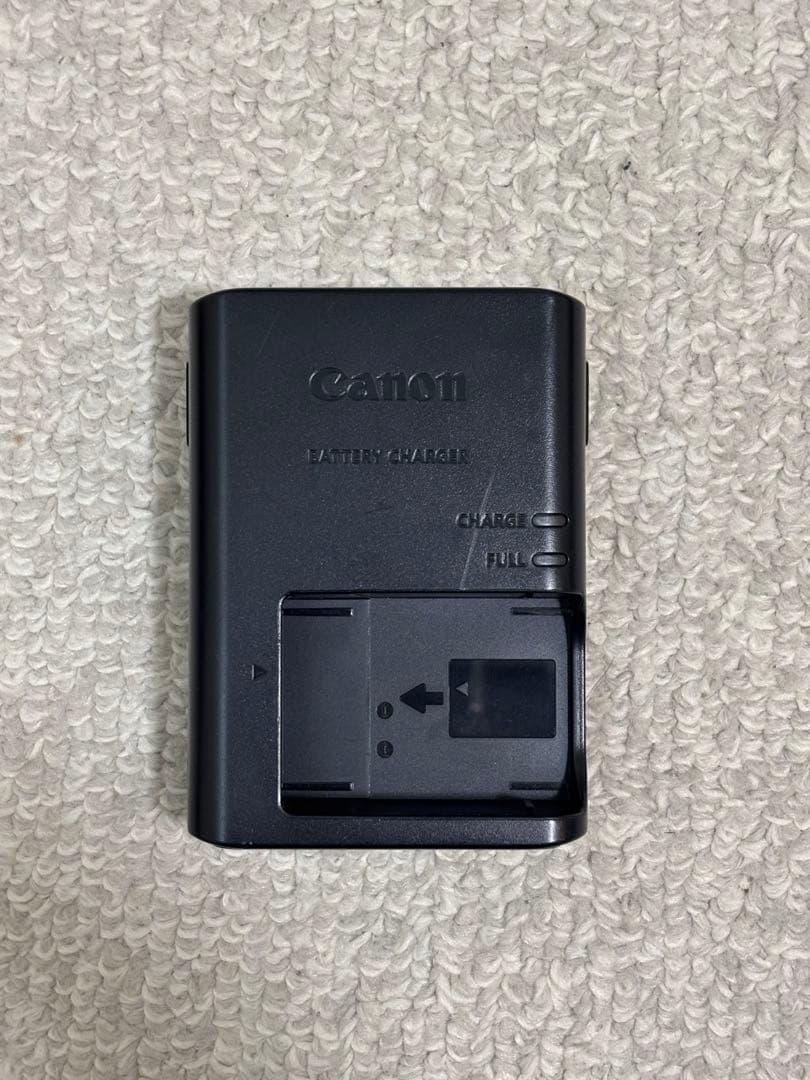 Canon EOS Kiss M 本体 バッテリー 充電器付 動作良好