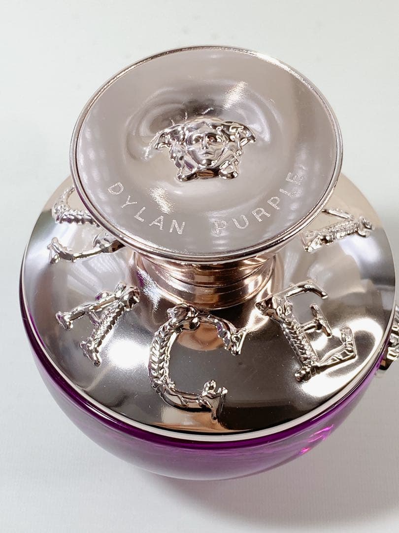 VERSACE ヴェルサーチェ　ディランパープル　フェム　オーデパルファム