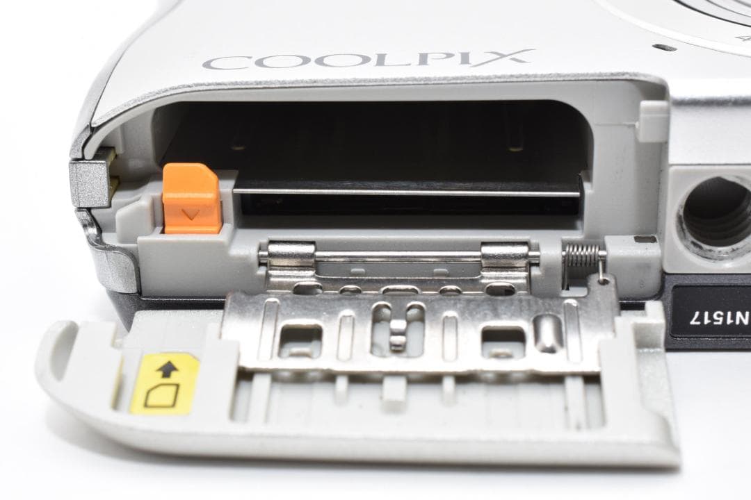 美品 ニコン　Nikon COOLPIX A300 シルバー 訳あり ＃A502