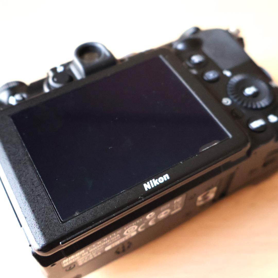 Nikon COOLPIX P7100・完動品
