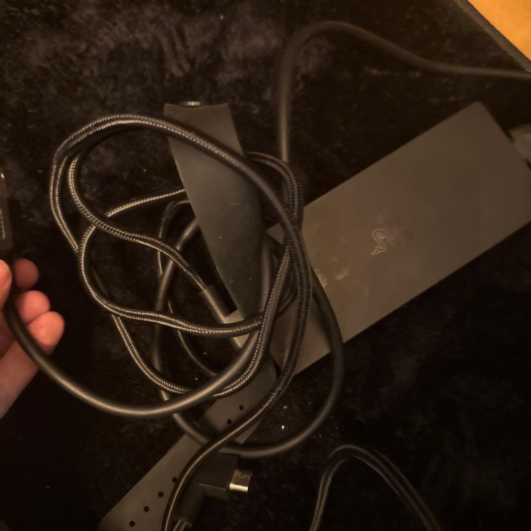 Razer 230W ACアダプター