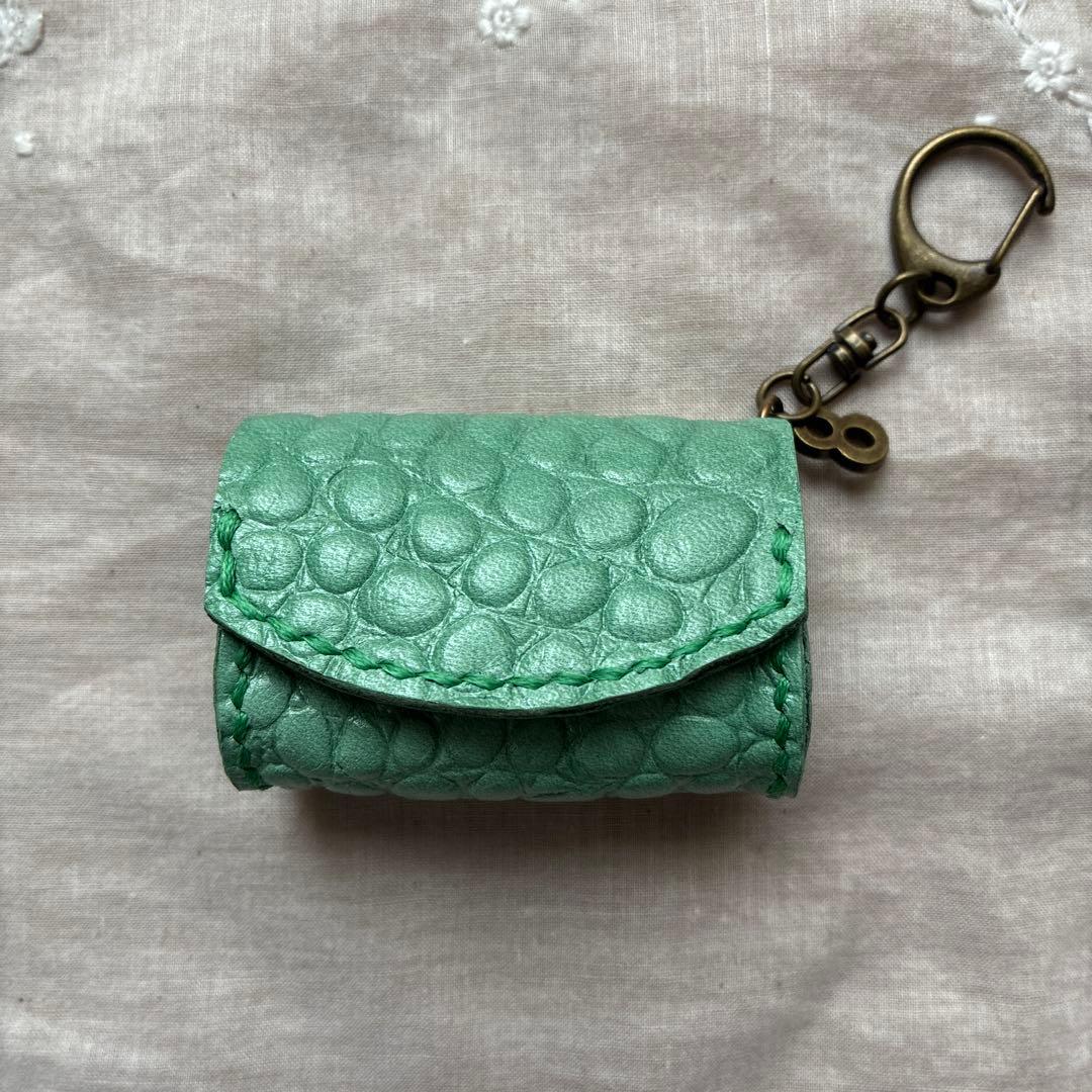 13a.【レザー】ミニミニポーチ　ハンドメイド