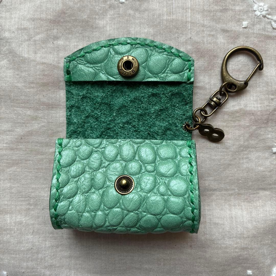 13a.【レザー】ミニミニポーチ　ハンドメイド