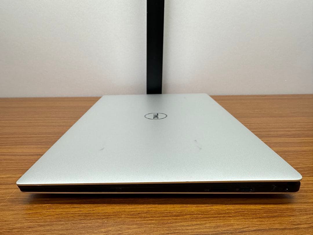Windowsノート本体 Dell XPS 13 7390 i7-10710 16Gb 512Gb