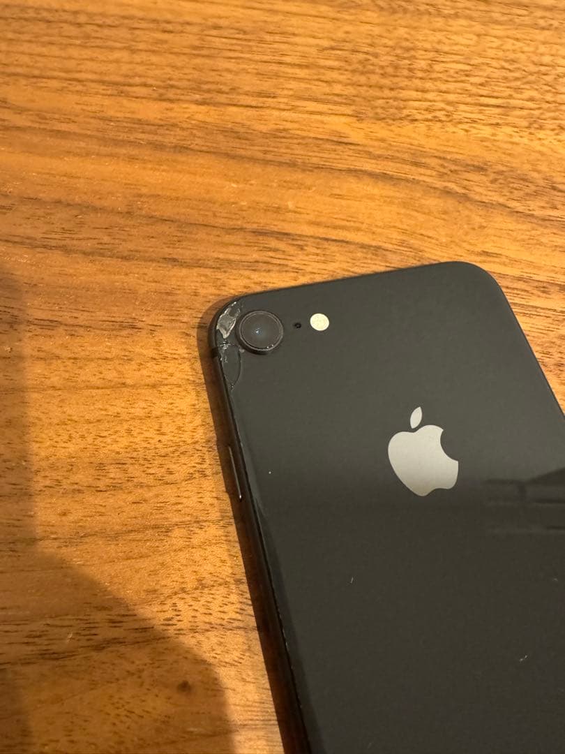 iPhone8 256GB スペースグレイ　背面割れ　SIMロック解除