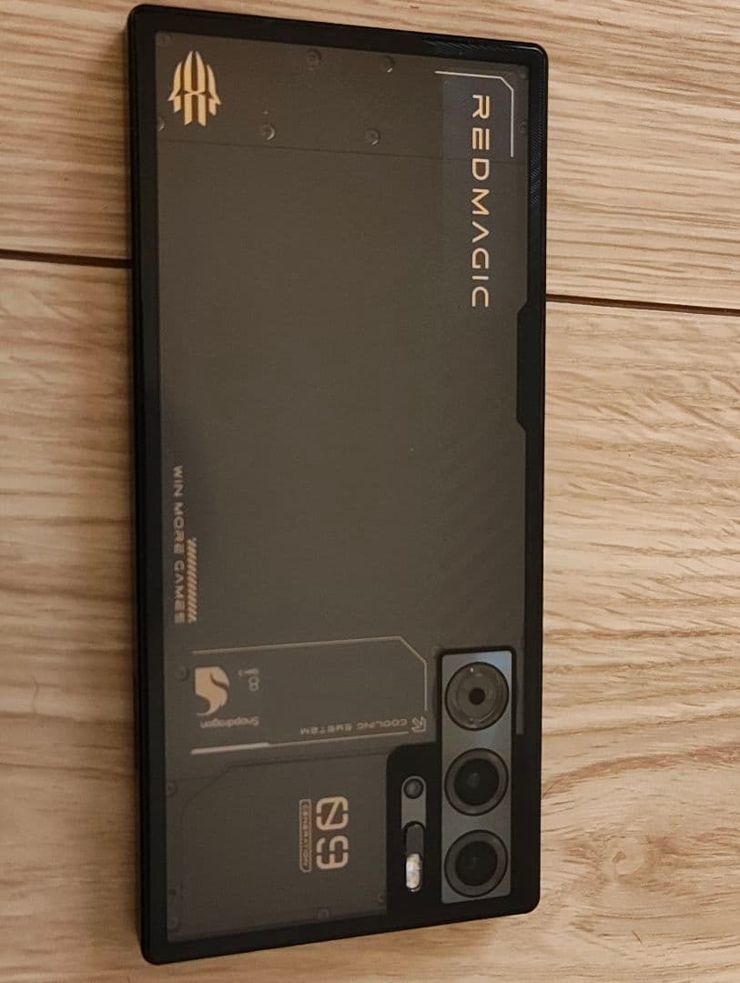 REDMAGIC 9 Pro 本体