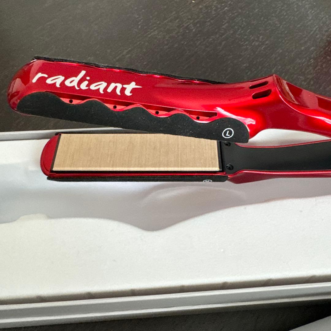 radiant ストレートヘアアイロン レッド　定価24200