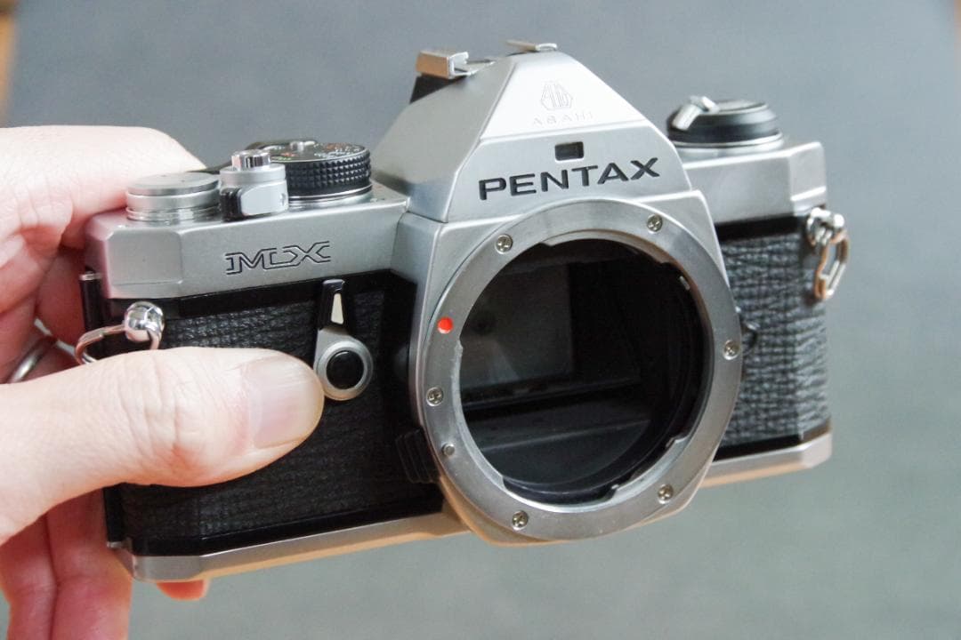 PENTAX MX + PENTAX-M 135mm f3.5 付き