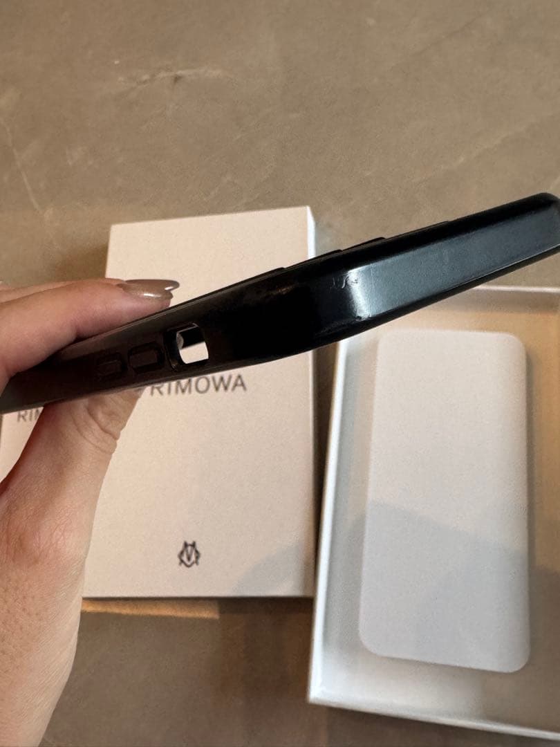 RIMOWA ブラック iPhone12proケース