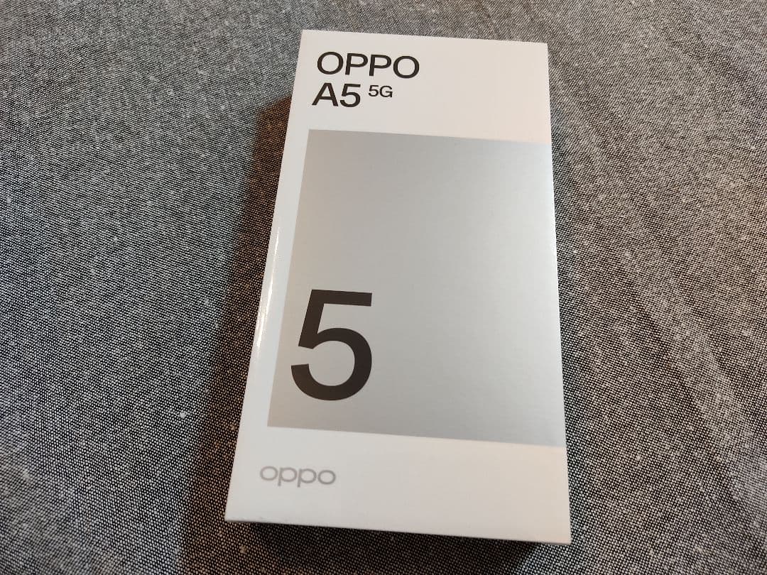 【新品 未開封】 OPPO A5 5G ホワイト au版 + 新品ケース