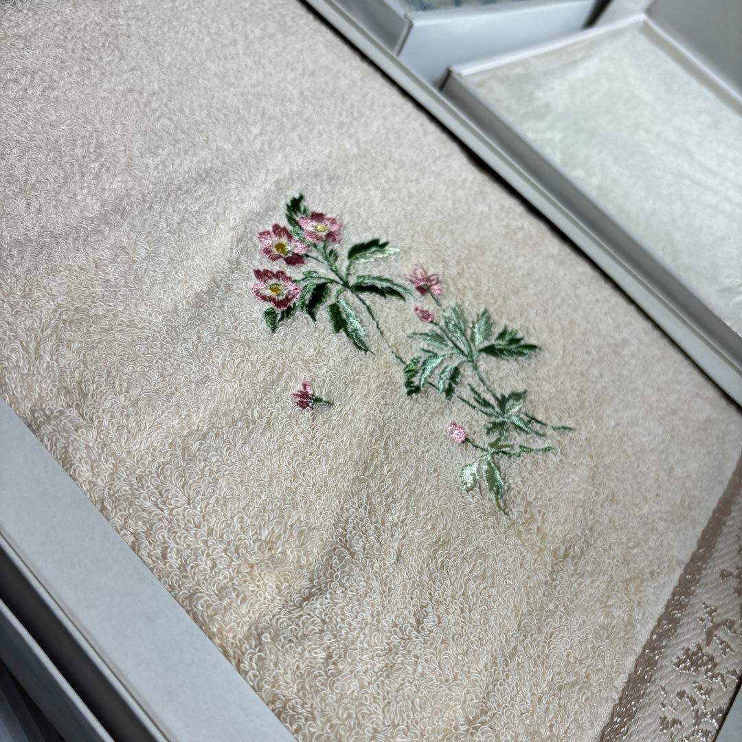バスタオル　フェイスタオル　まとめ売り　　ニナリッチ　高島屋
