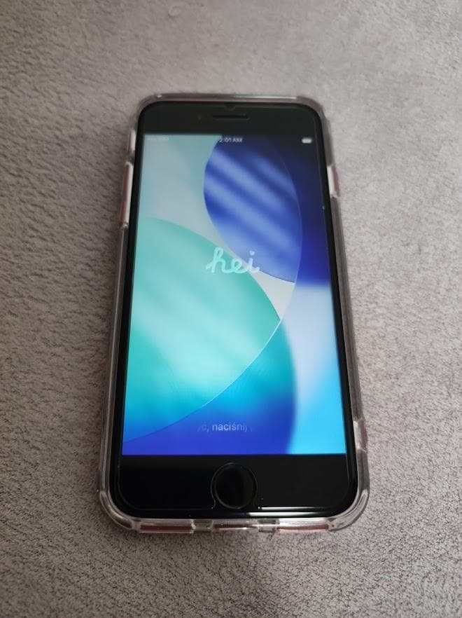iPhone SE (第2世代) レッド