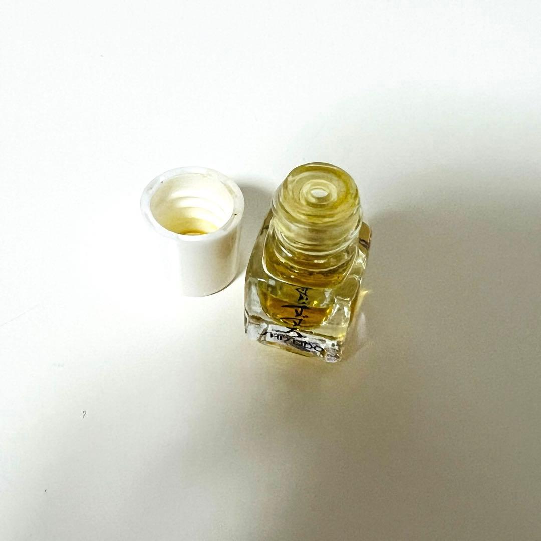 ☆資生堂 すずろ ミニボトルつき 香水 30ml