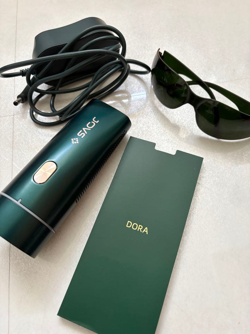 JOVS DORA 脱毛器 本体と付属品