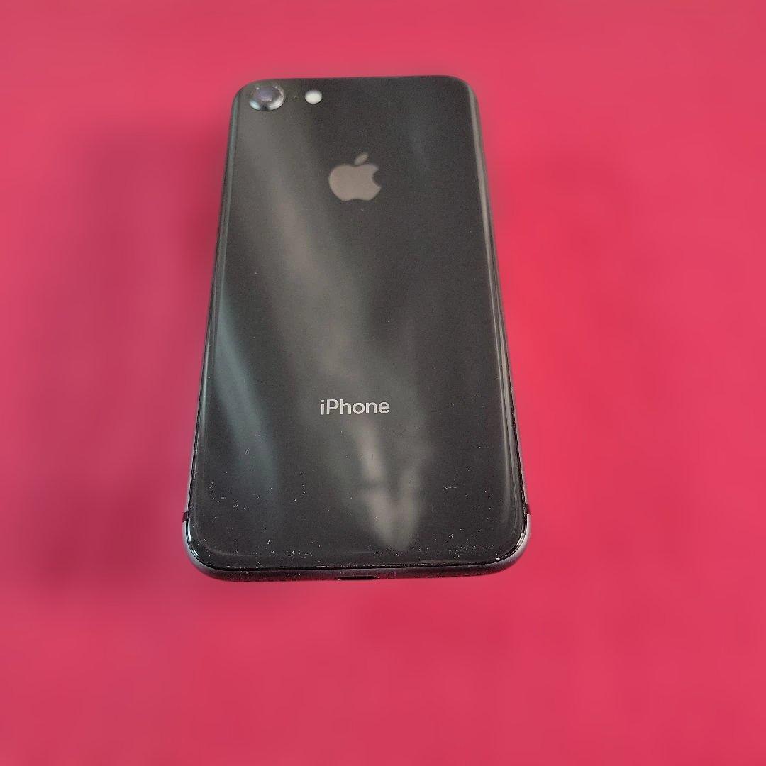 iPhone 8 64GBシム解除済み動作品