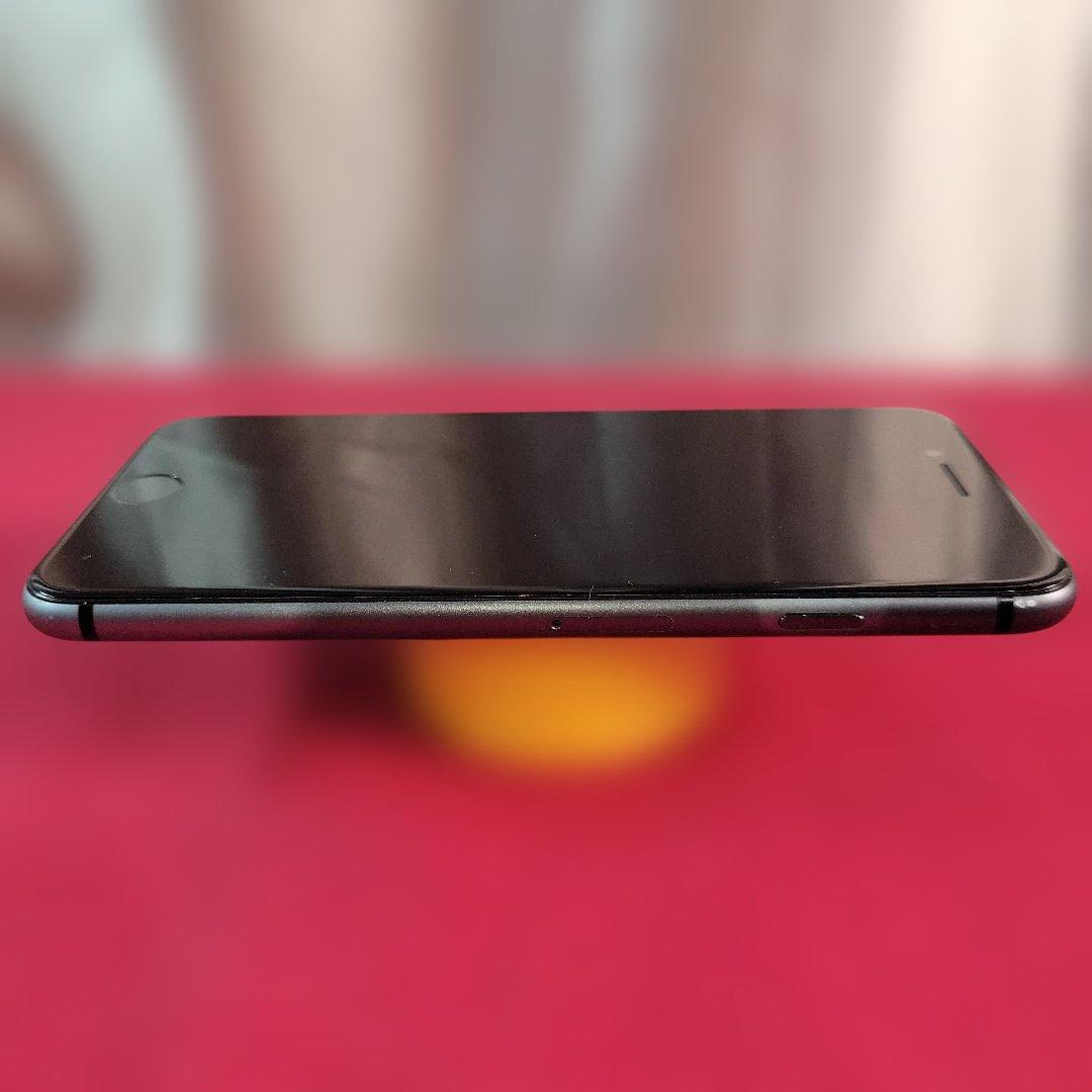 iPhone 8 64GBシム解除済み動作品
