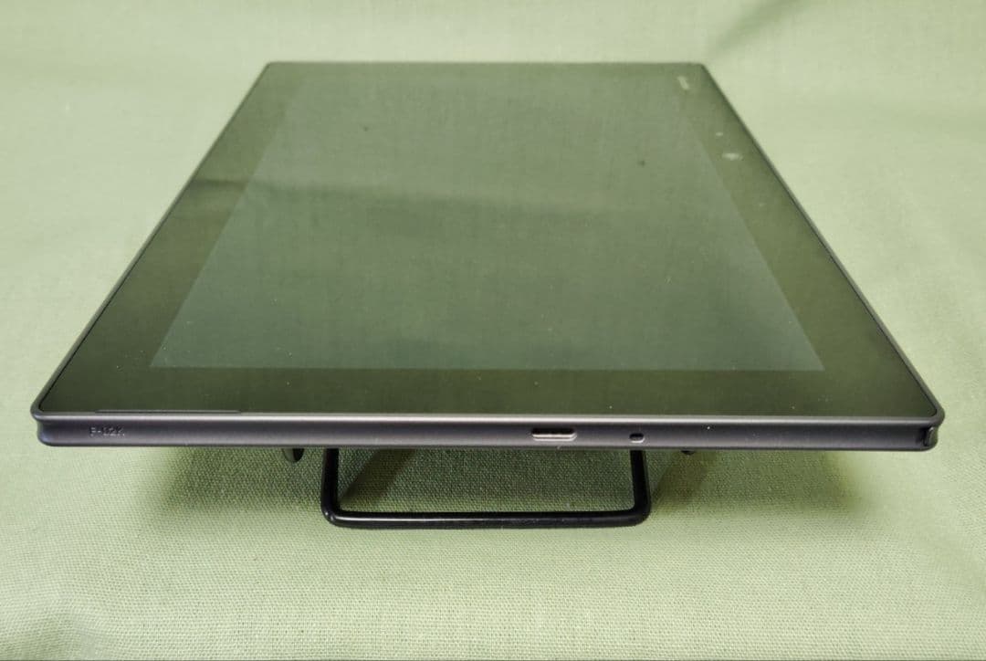 フルセグテレビ Fujitsu ARROWS Tab F-02K タブレット