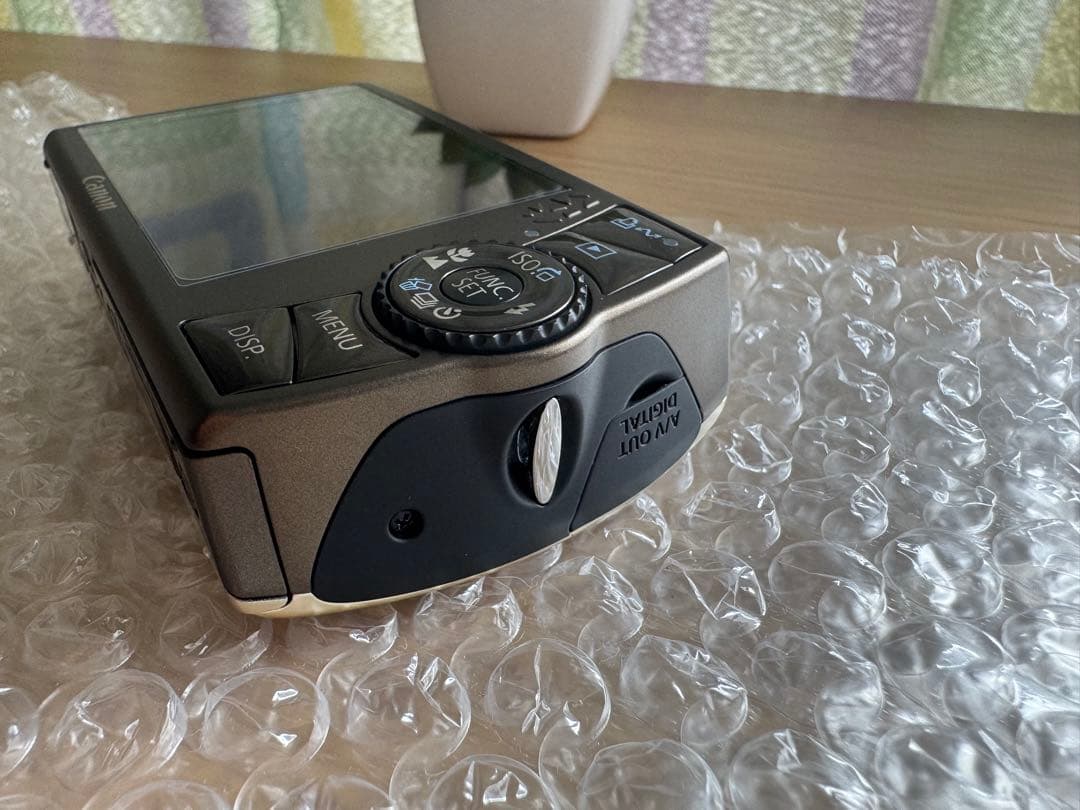 美品Canon IXY DIGITAL 920 IS ゴールド　デジカメ　レトロ