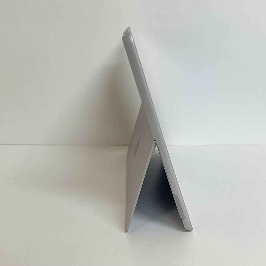 #059 Microsoft Surface Go (モデル1824) 8GB