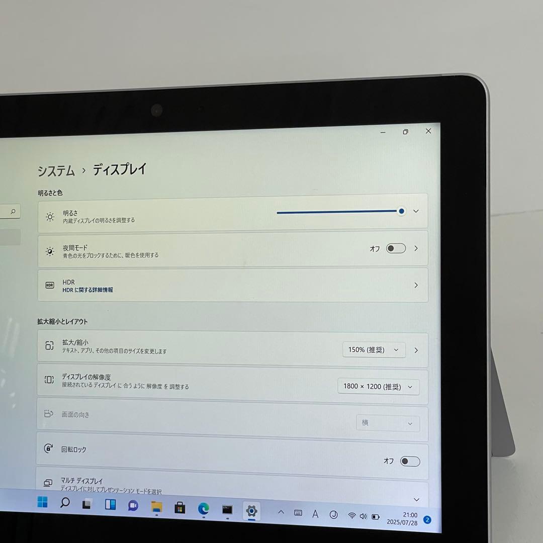 #059 Microsoft Surface Go (モデル1824) 8GB
