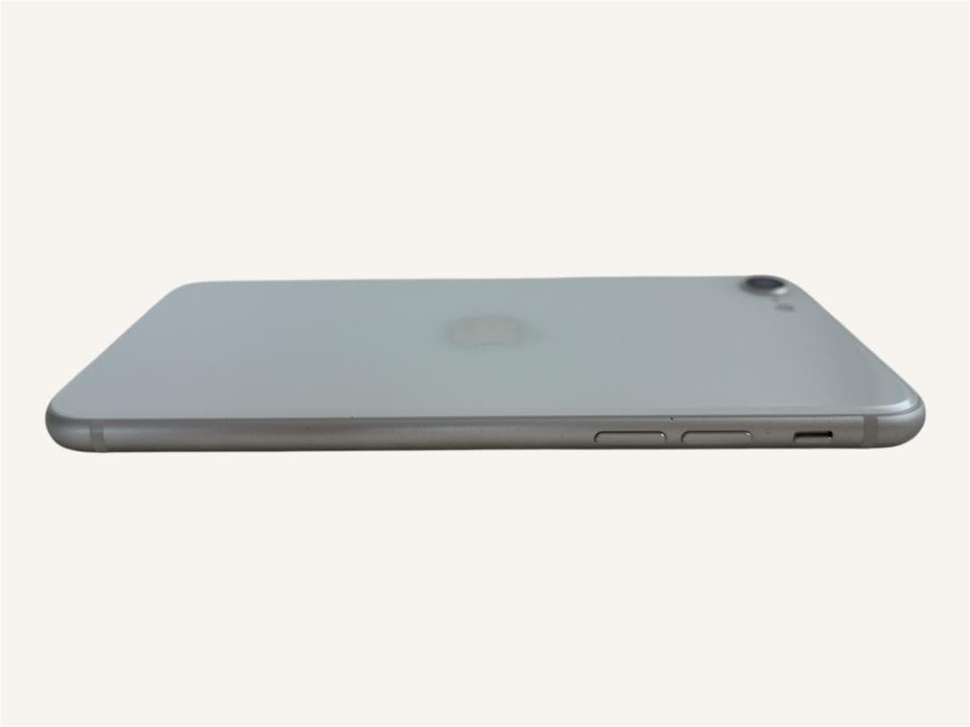 iPhone SE（第3世代）64GB スターライト(白) 本体
