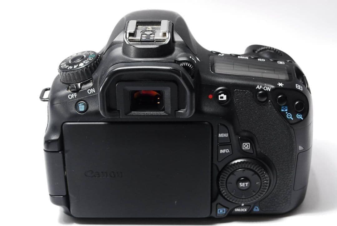 ✨Canon EOS 60D✨すぐ撮影OK 高性能モデル 標準＋望遠Wレンズ