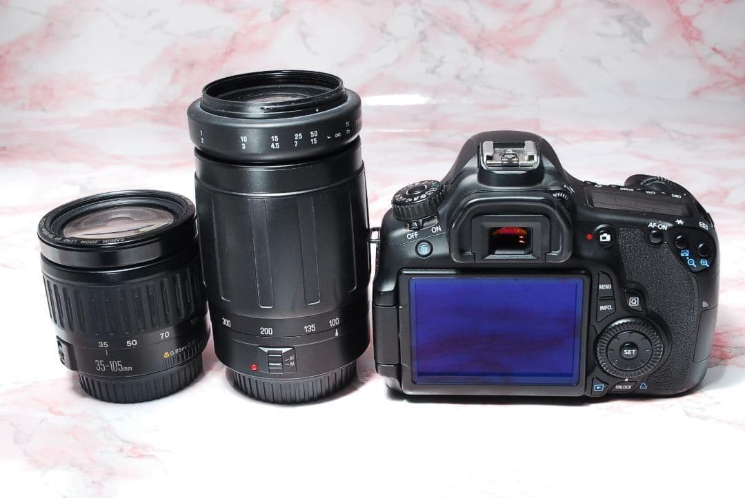 ✨Canon EOS 60D✨すぐ撮影OK 高性能モデル 標準＋望遠Wレンズ