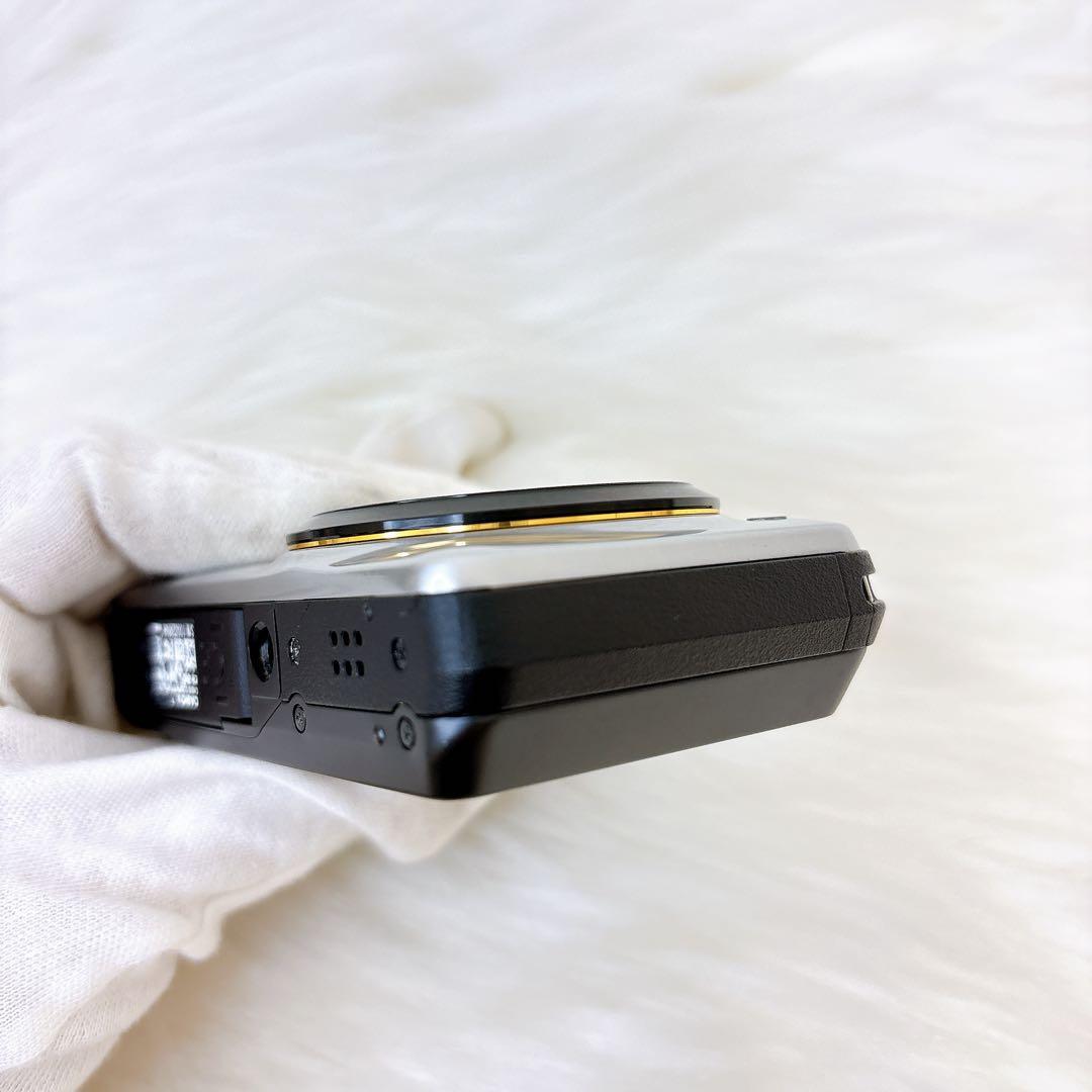 稼働美品✨カシオ　エクシリム　ZR-10 コンデジ　デジカメ　コンパクト　動画