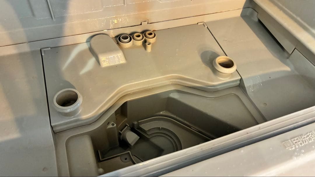 パナソニック　食洗機　電気食器洗い乾燥機　NP-TSK1-W
